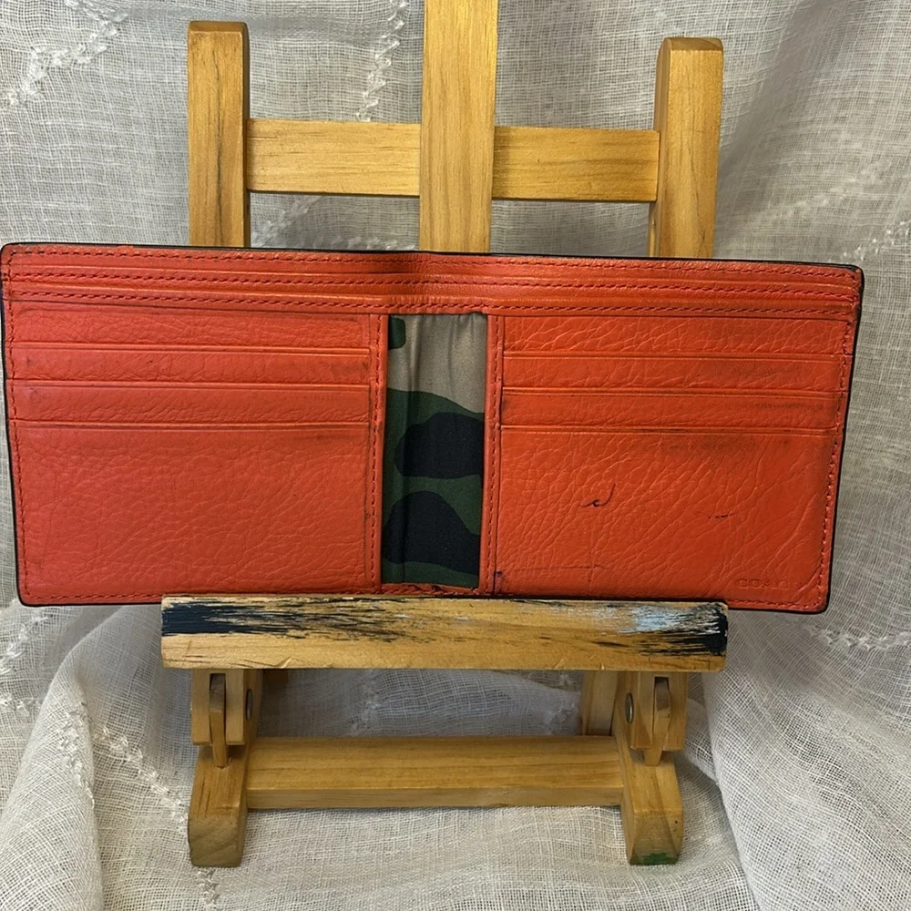 Coach leather preloved wallet